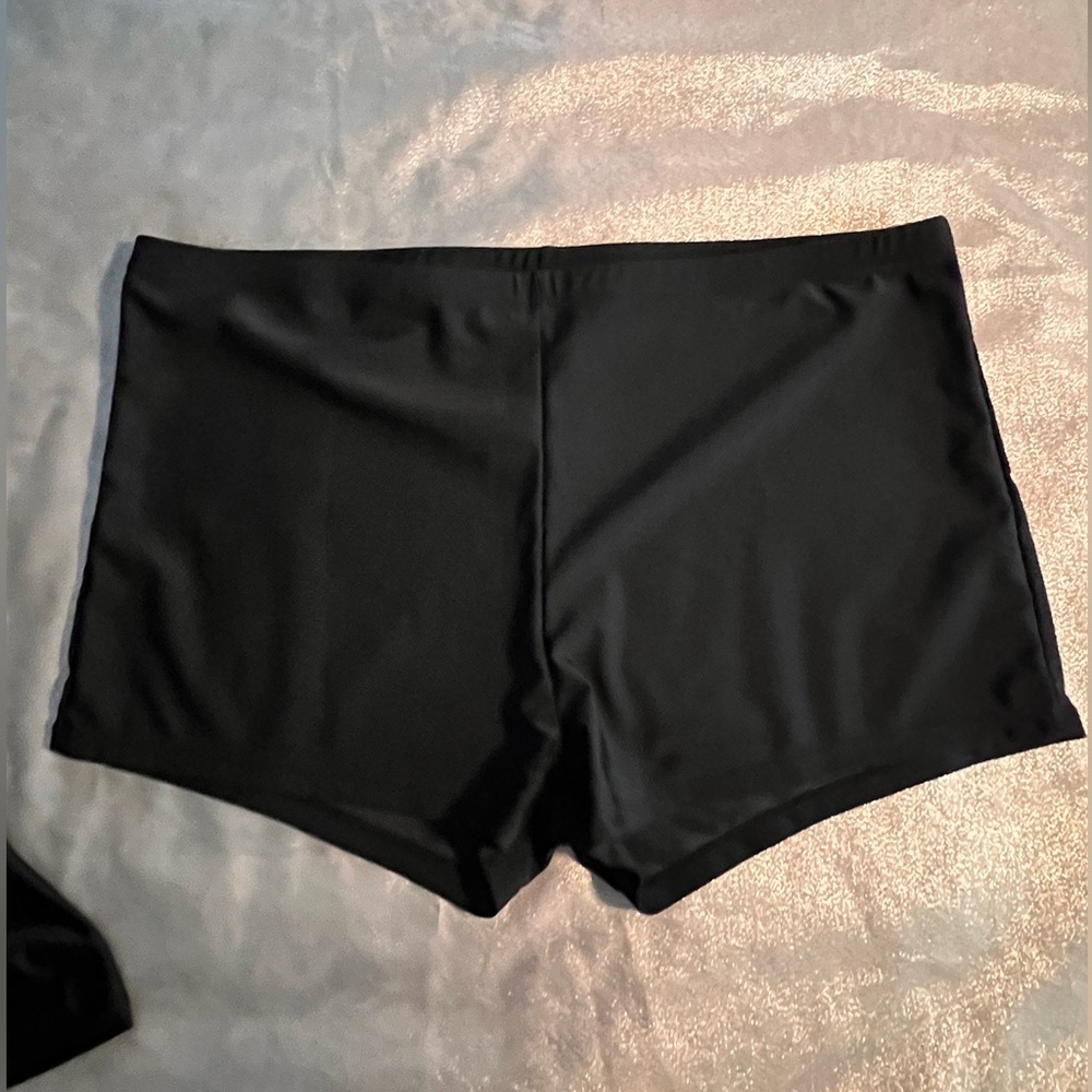 Women’s black swim shorts 2X brand unknown